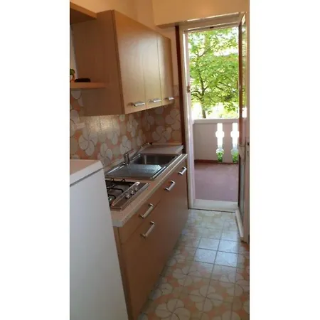 Apartment Ivelca 5 *