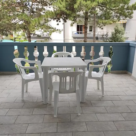 アパート Ivelca 5 リニャーノ・サッビアドーロ